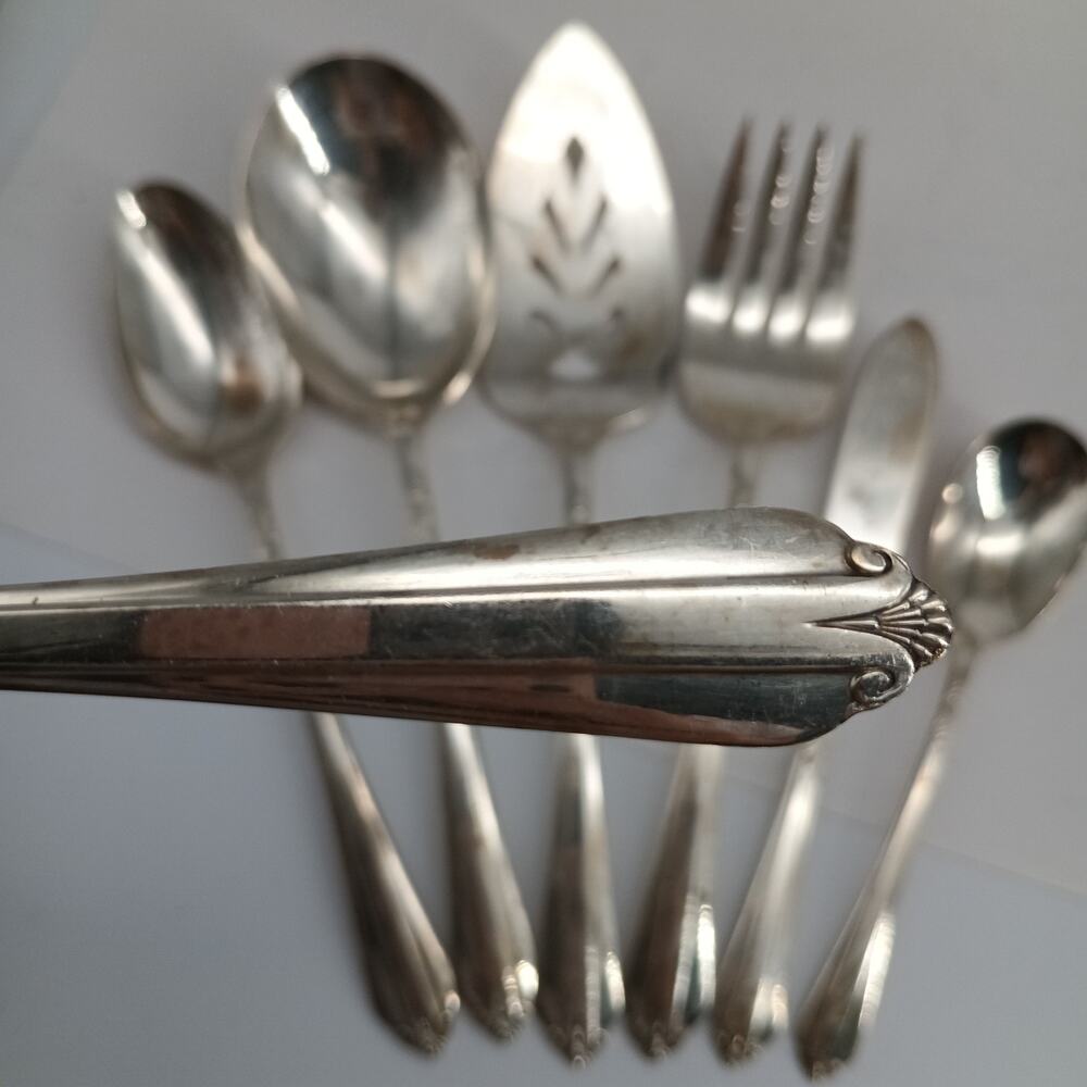 7X Serving Rogers Starlight Pie Fork Spoons Spreader Silverplate International